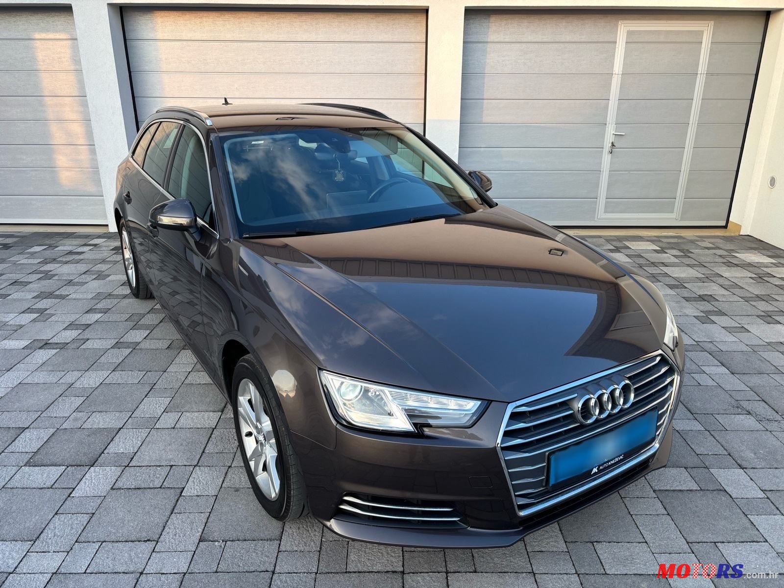 2016' Audi A4 Avant photo #4