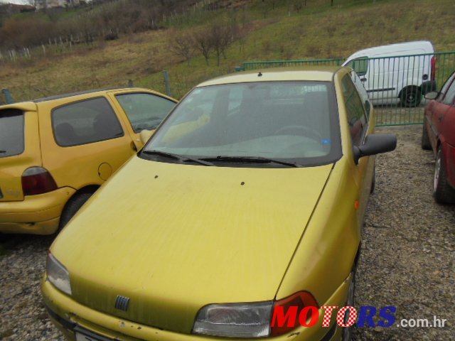 1998' Fiat Punto photo #1