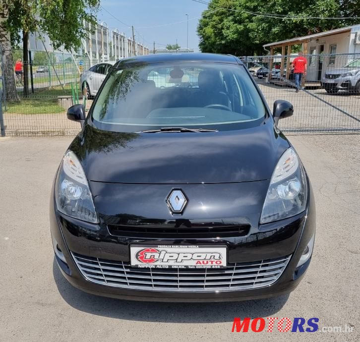 2011' Renault Scenic 1,9 Dci photo #2