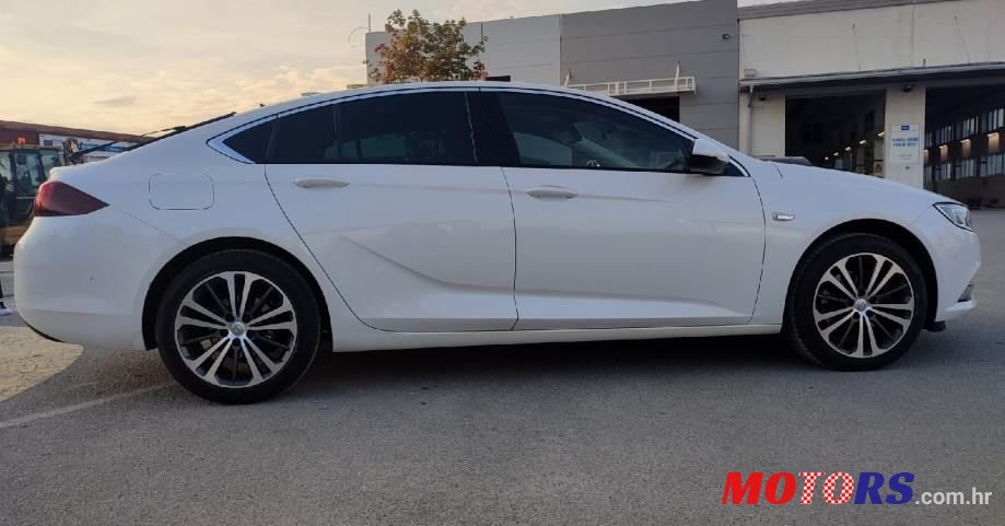 2018' Opel Insignia 2,0 Cdti photo #4