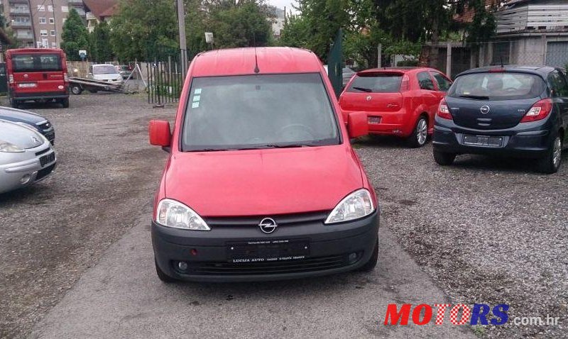 2006' Opel Combo 1,3 Cdti photo #2