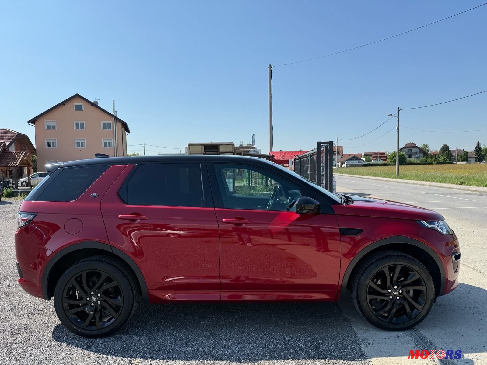 2016' Land Rover Discovery Sport photo #6
