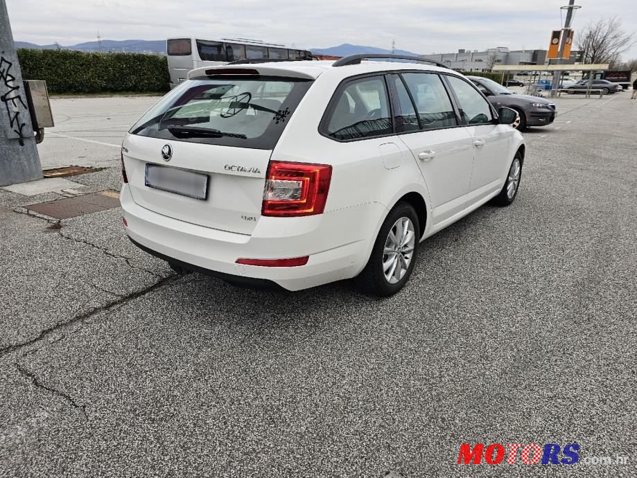 2016' Skoda Octavia Combi photo #4