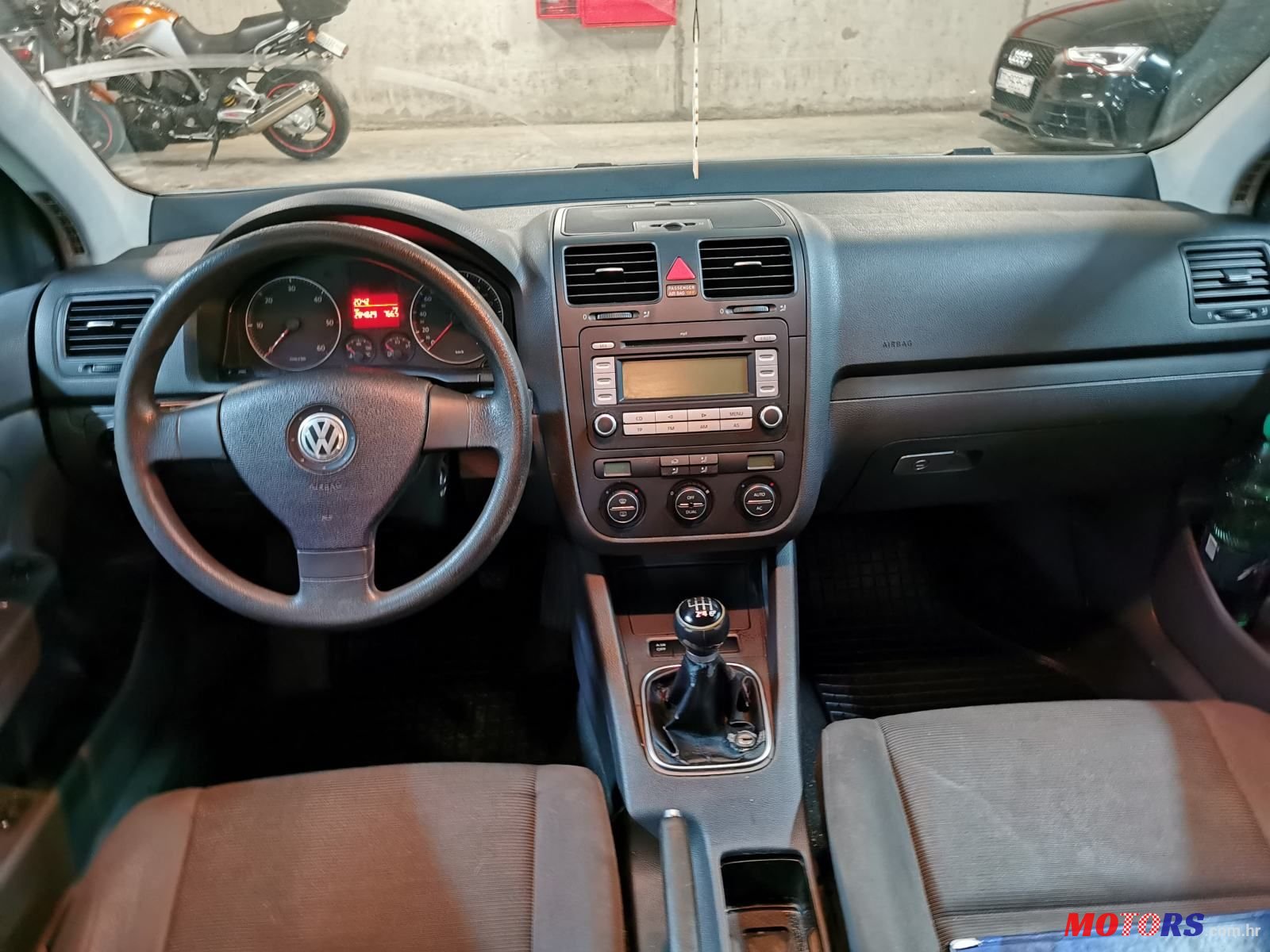 2008' Volkswagen Golf V 1,9 Tdi photo #6