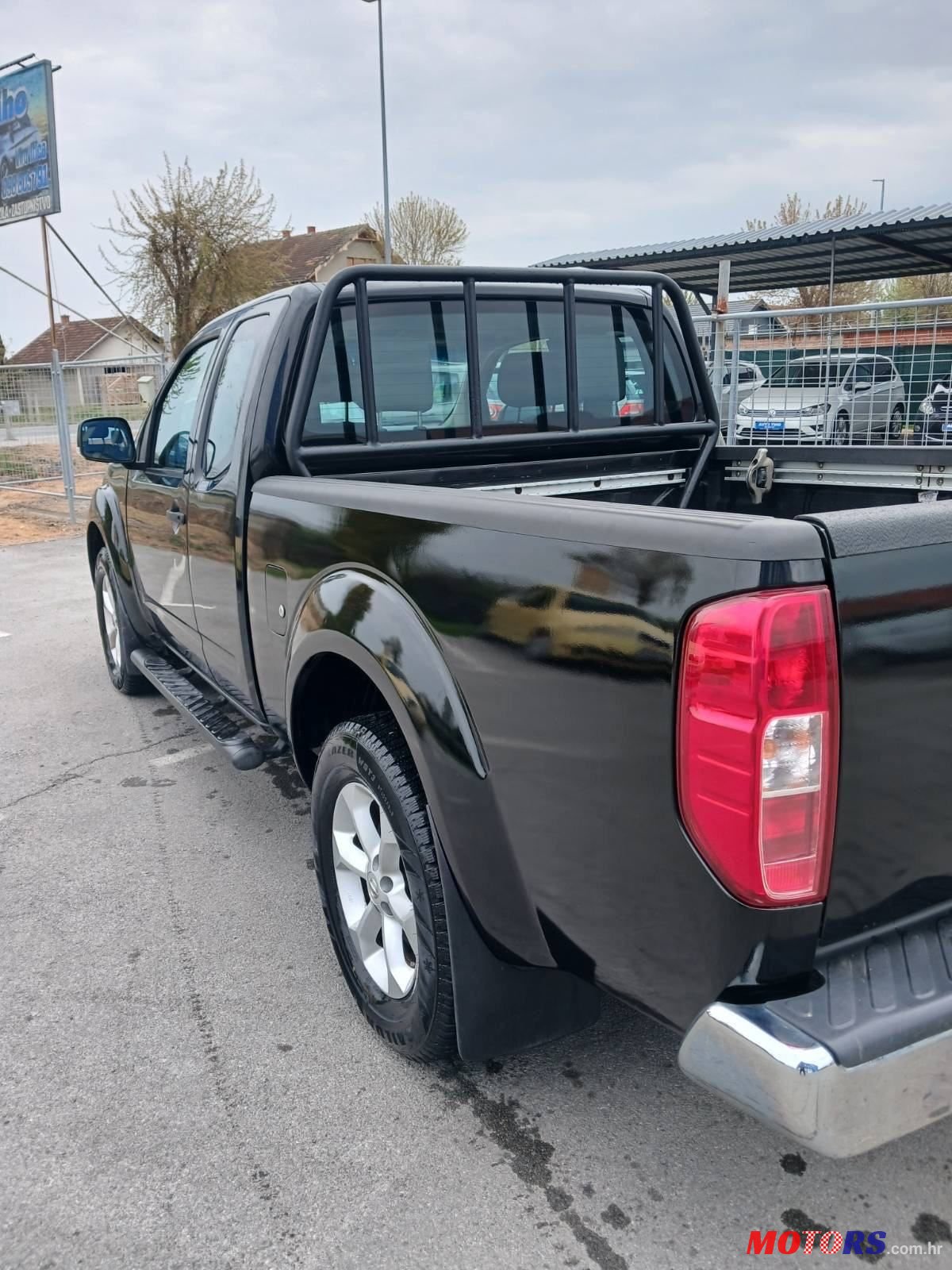 2011' Nissan Navara 2.5 D photo #5