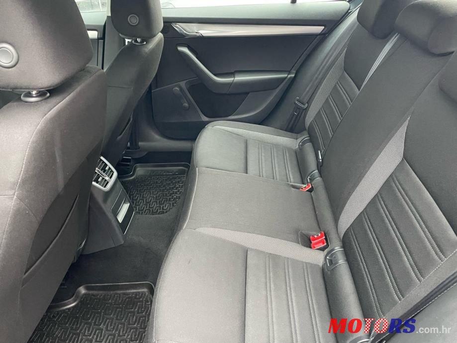 2018' Skoda Octavia 1,6 Tdi photo #6