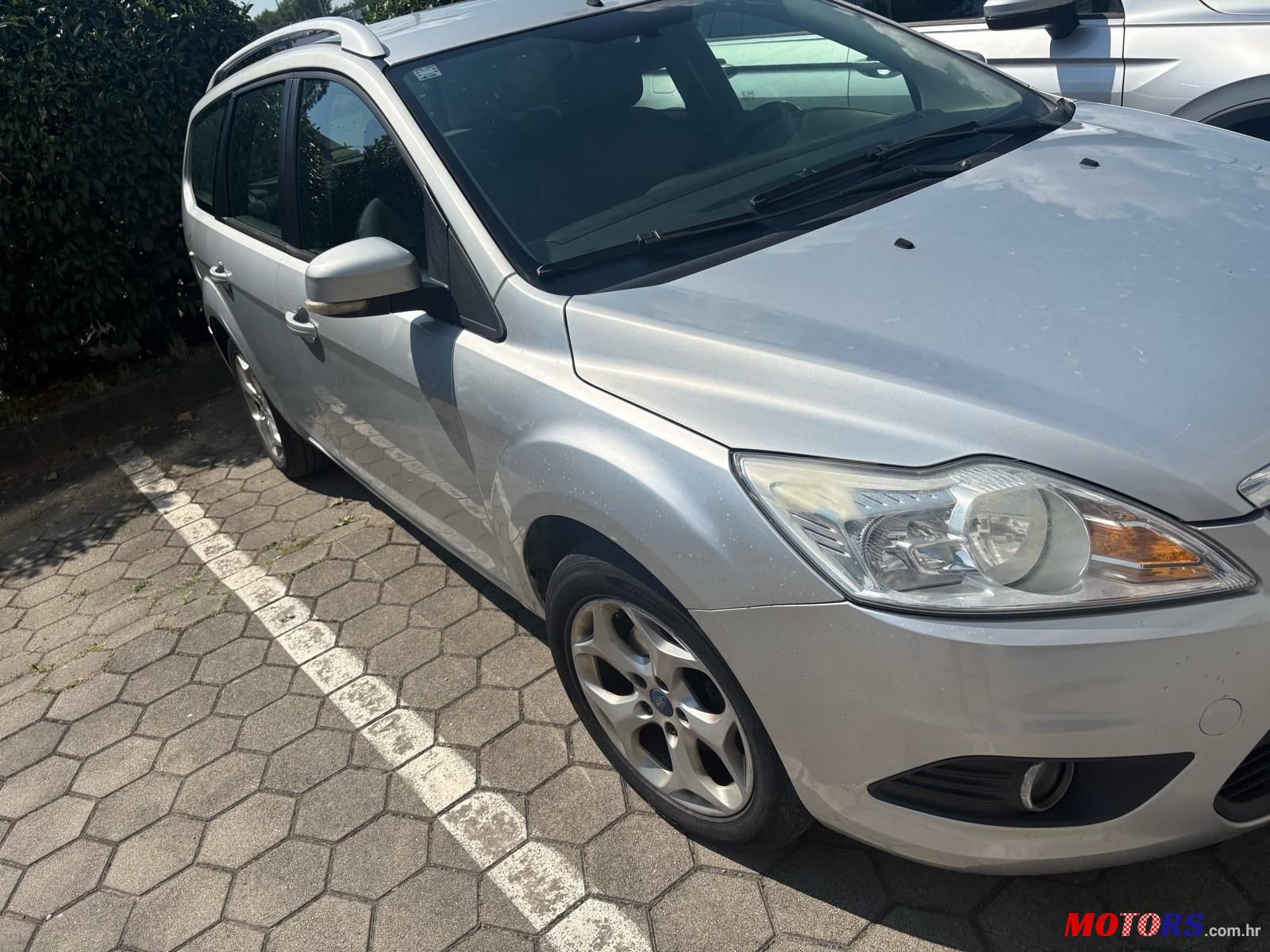 2010' Ford Focus Karavan photo #3