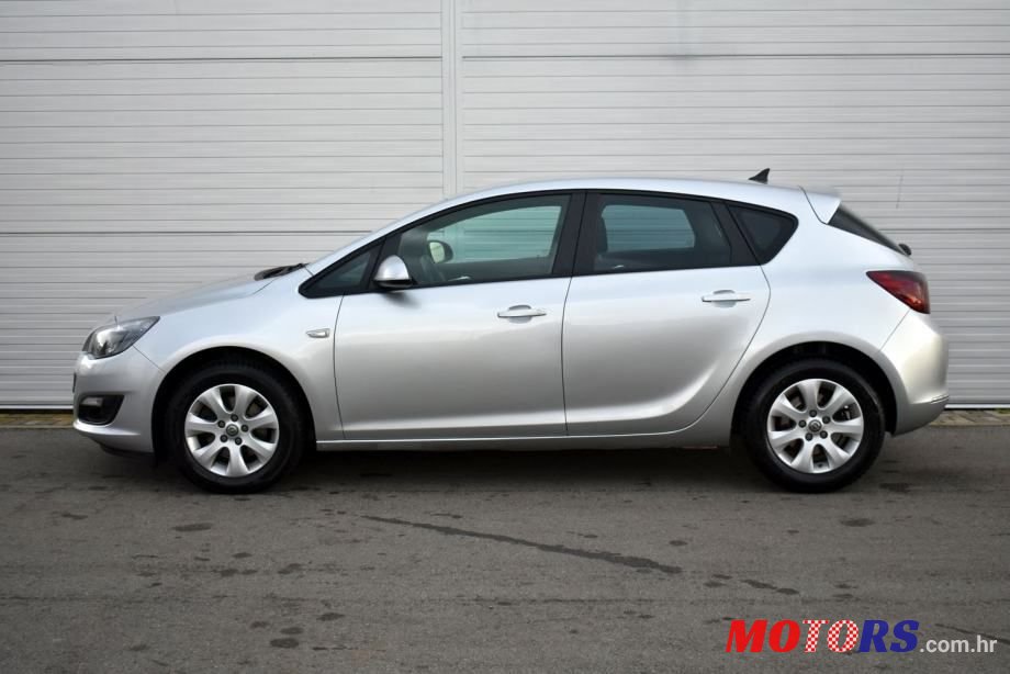 2015' Opel Astra 1,6 Cdti photo #1