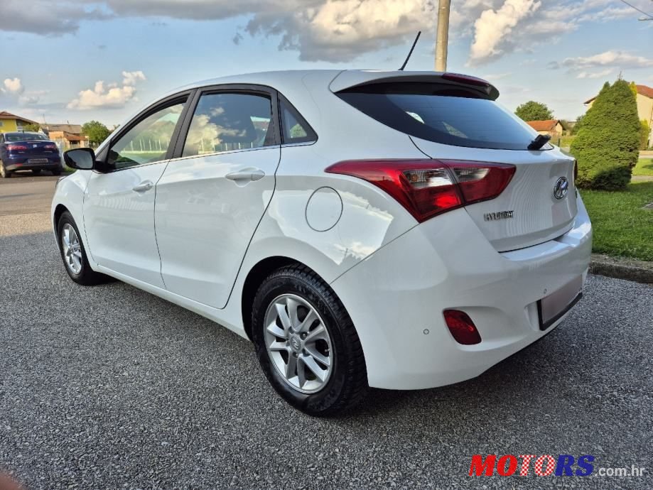 2016' Hyundai i30 1,4 Crdi photo #3