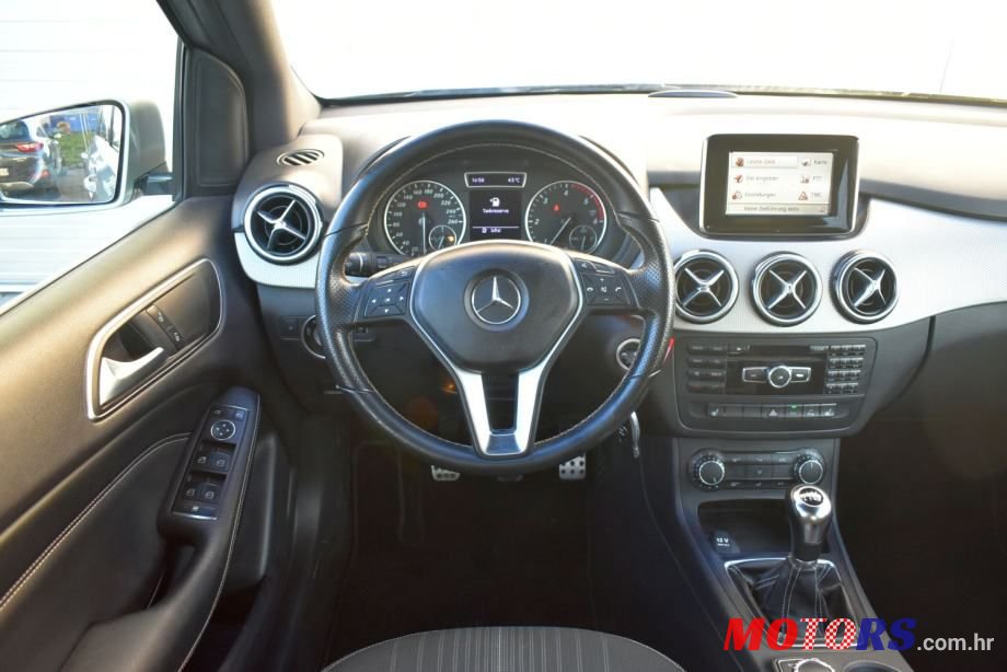 2012' Mercedes-Benz B-Klasa 180 Cdi photo #4