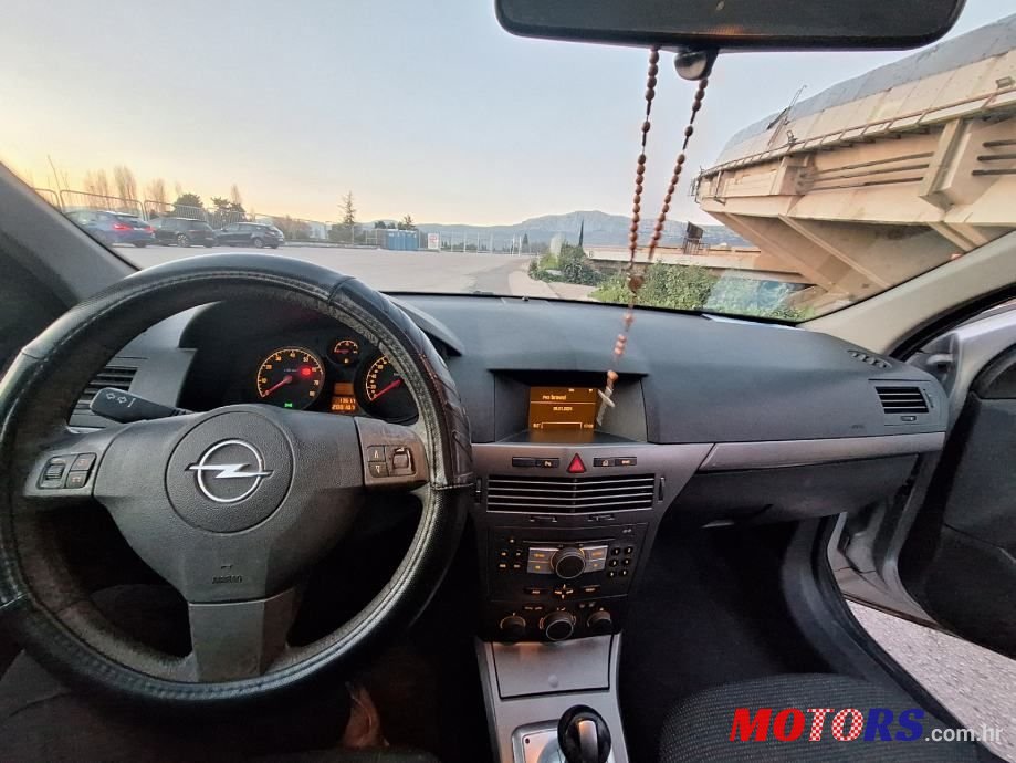 2005' Opel Astra 1,6 photo #6