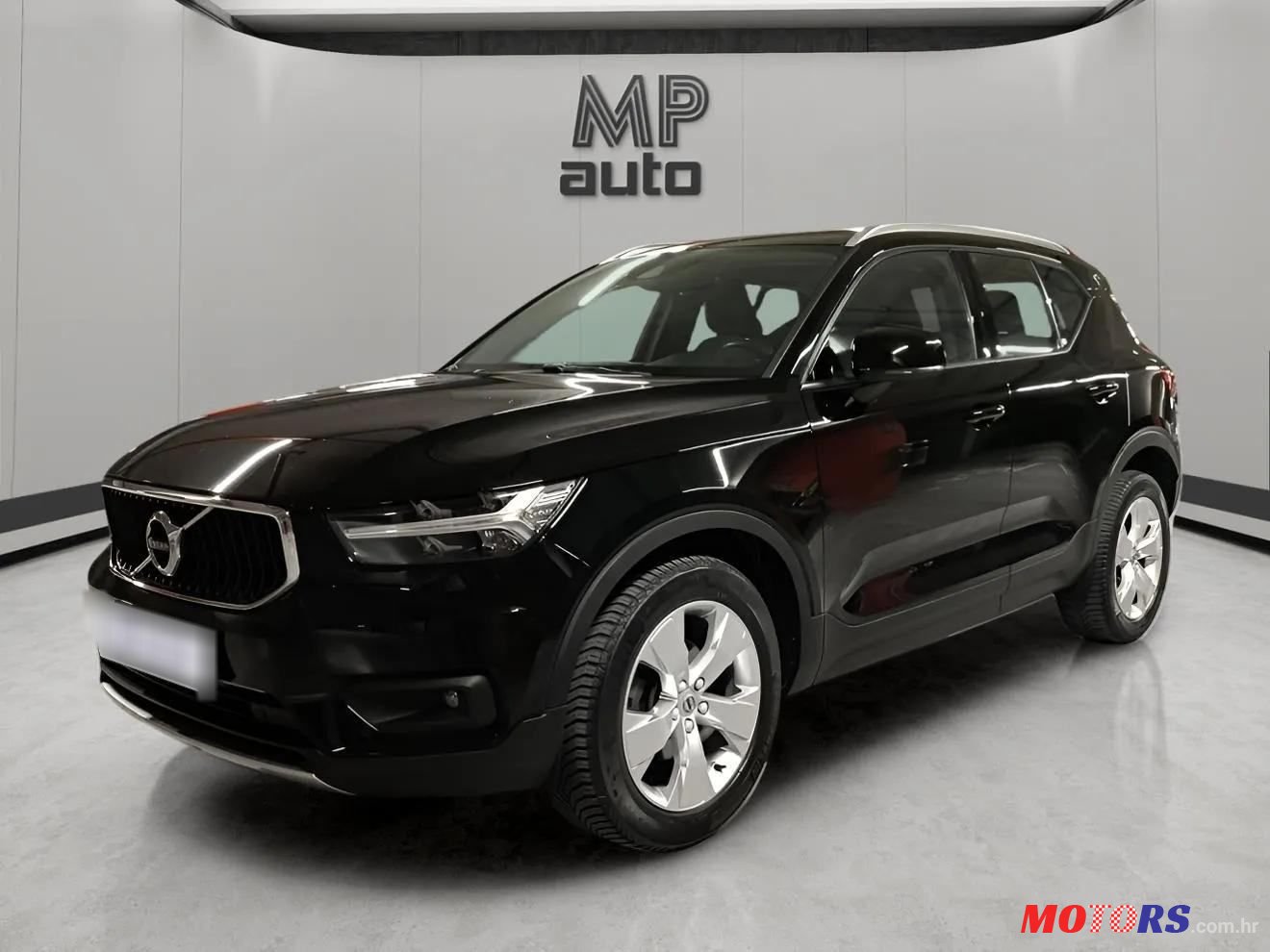 2020' Volvo XC40 T2 photo #3