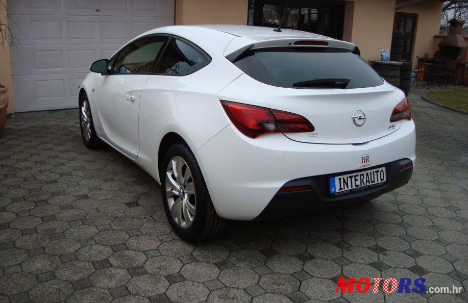2012' Opel Astra Coupe 1,7 Cdti photo #1