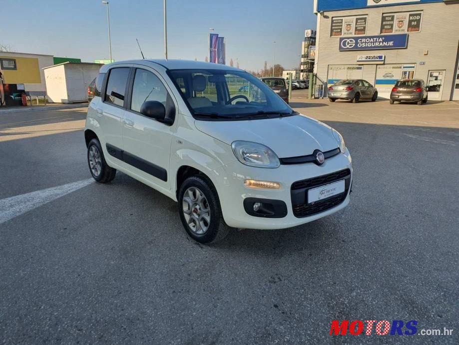 2016' Fiat Panda photo #1