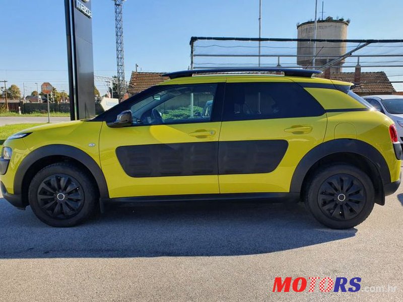 2015' Citroen C4 Cactus 1,2 Vti photo #1