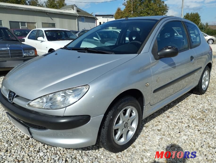 2005' Peugeot 206 photo #2