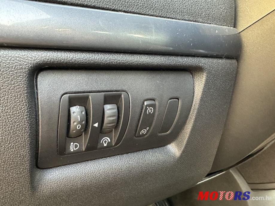 2008' Renault Clio 1,5 Dci photo #6