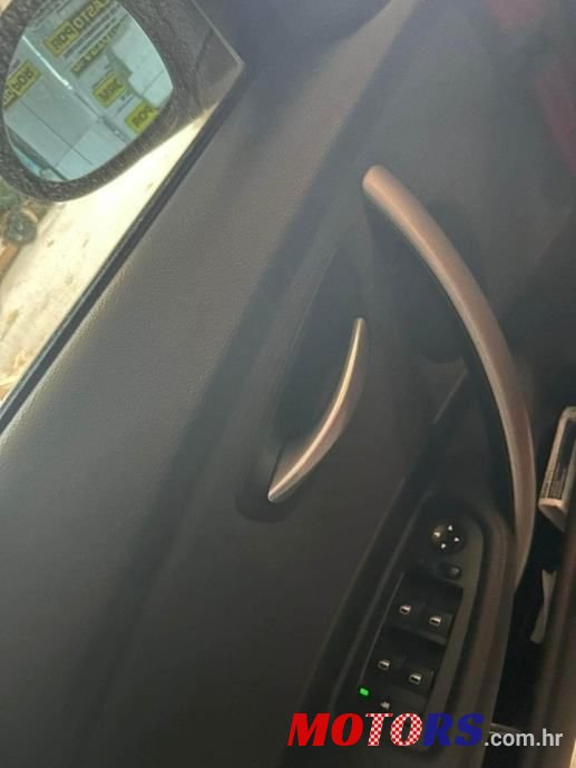 2009' BMW Serija 1 photo #2