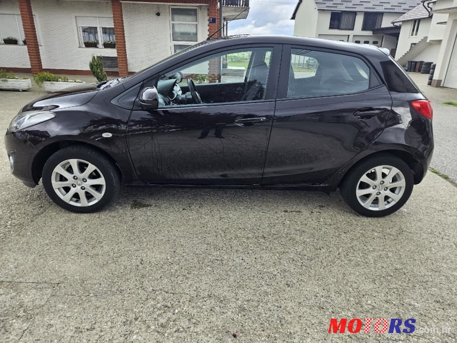 2011' Mazda 2 1,3 I Ce Pro photo #4