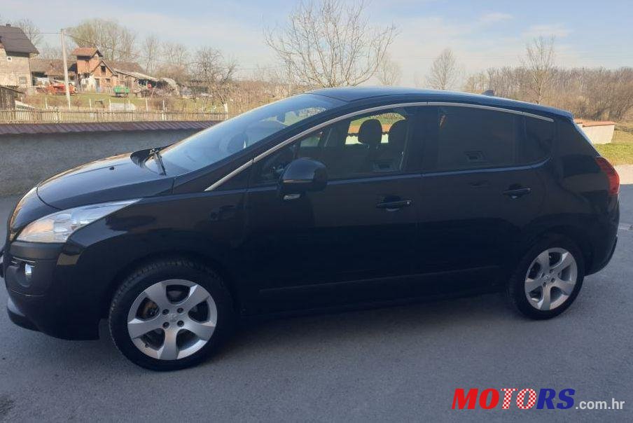 2011' Peugeot 3008 1,6 Hdi photo #1