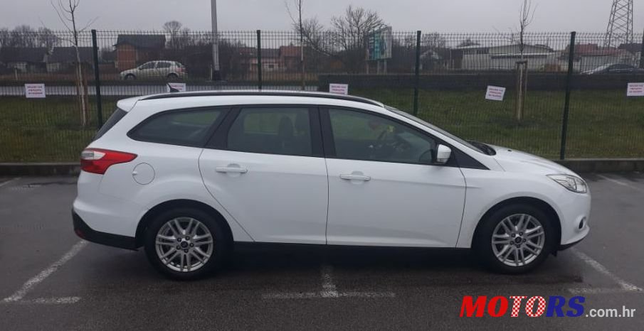 2014' Ford Focus 1,6 photo #1