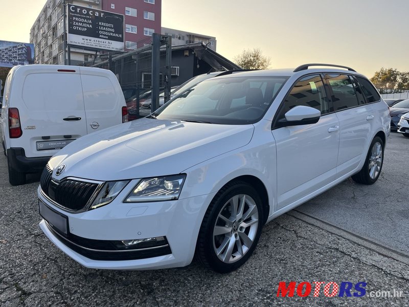 2020' Skoda Octavia Combi photo #3