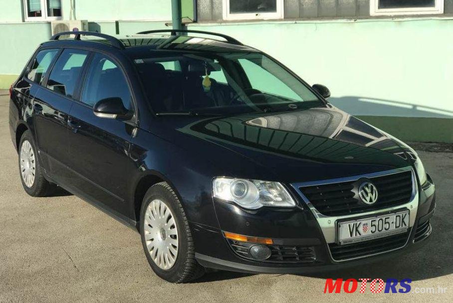 2010' Volkswagen Passat Variant photo #3