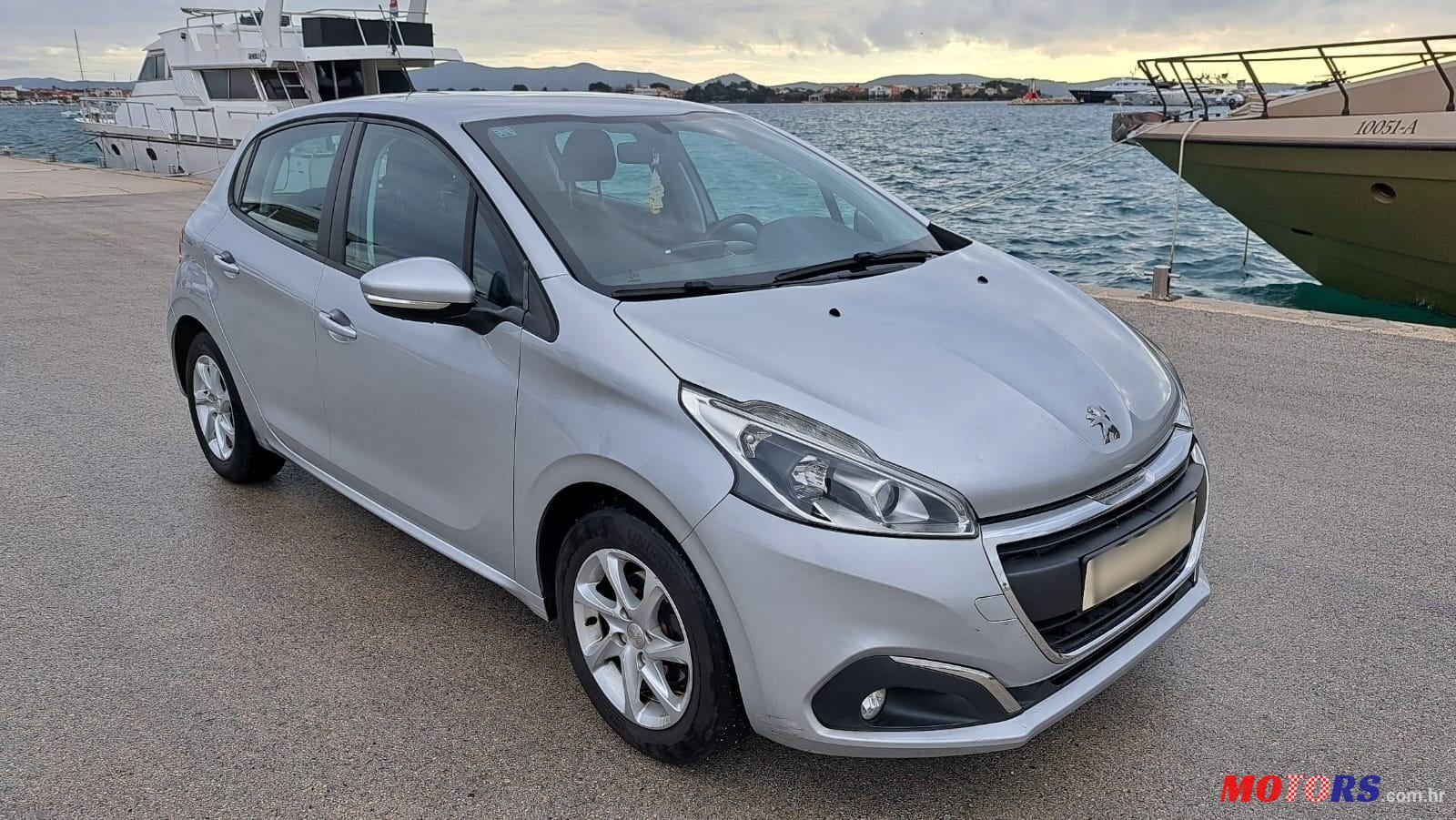 2017' Peugeot 208 1,2 photo #1