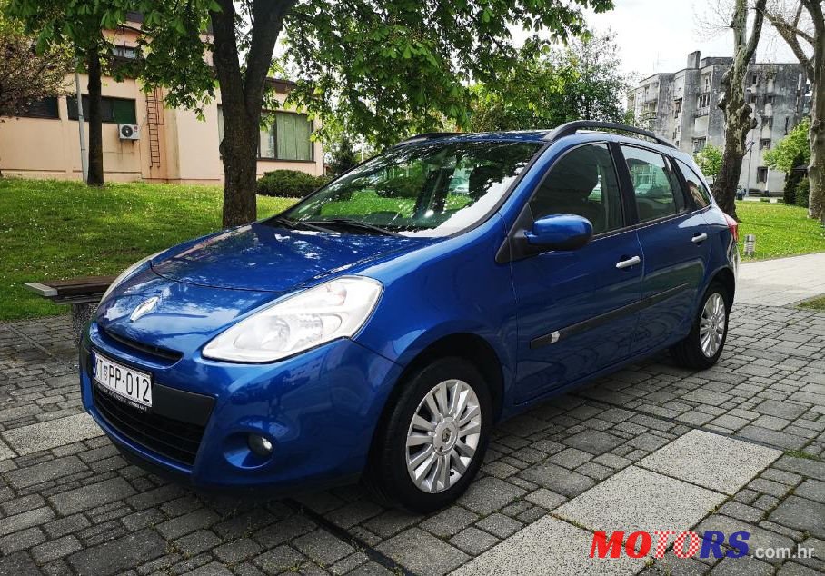 2011' Renault Clio 1,5 Dci photo #1