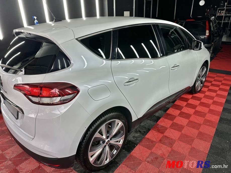 2017' Renault Scenic Dci 110 photo #6