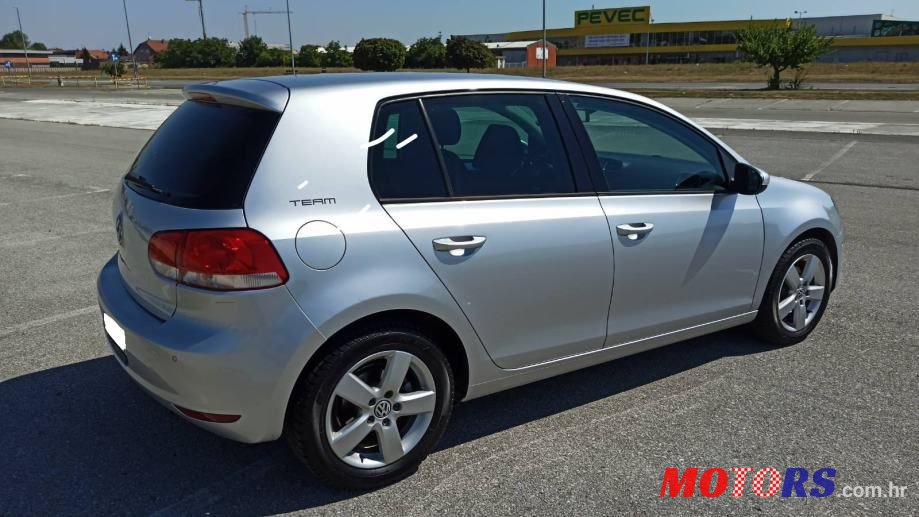 2010' Volkswagen Golf 6 1,6 Tdi photo #5