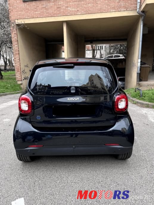 2019' Smart Eq Fortwo Coupe photo #4