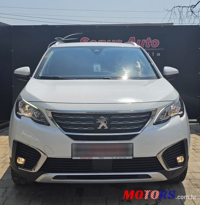2018' Peugeot 5008 1,5 Bluehdi photo #1