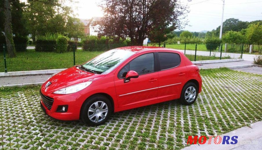 2011' Peugeot 207 1,6 Hdi photo #1