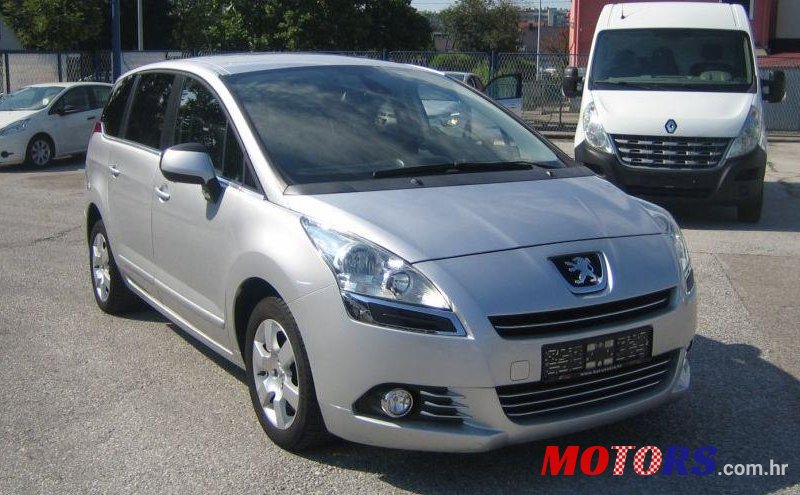 2013' Peugeot 5008 1,6 Hdi photo #1