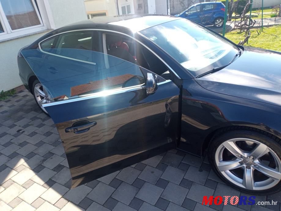 2010' Audi A5 Sportback photo #4