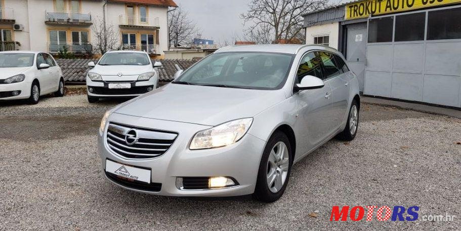 2012' Opel Insignia Karavan photo #1