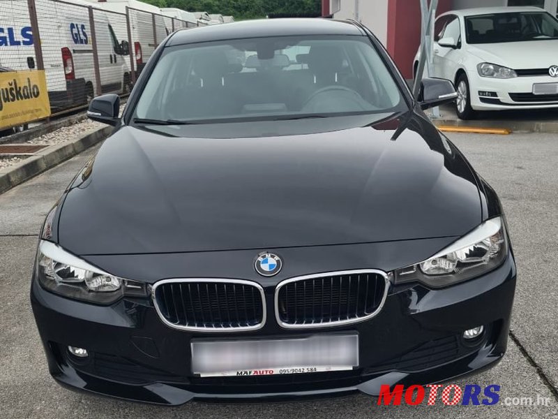 2015' BMW Serija 3 318D photo #2