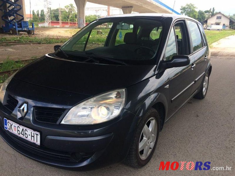 2008' Renault Scenic 1,5 Dci photo #1