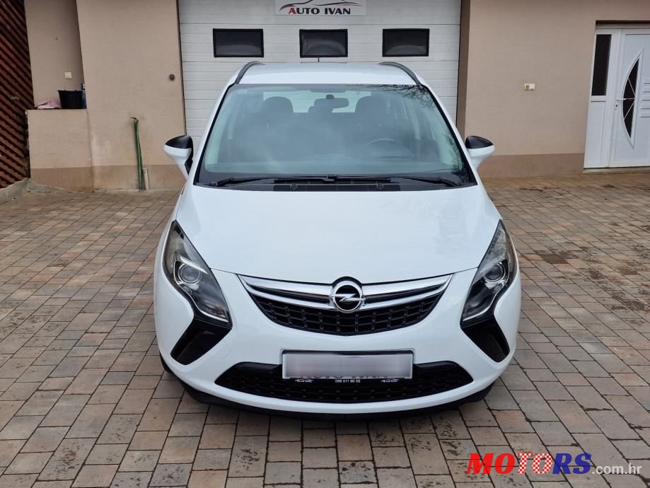 2012' Opel Zafira 2,0 photo #4