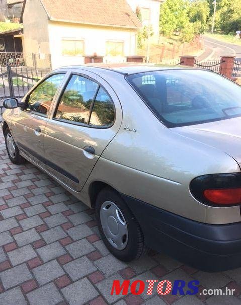 1998' Renault Megane Classic photo #1