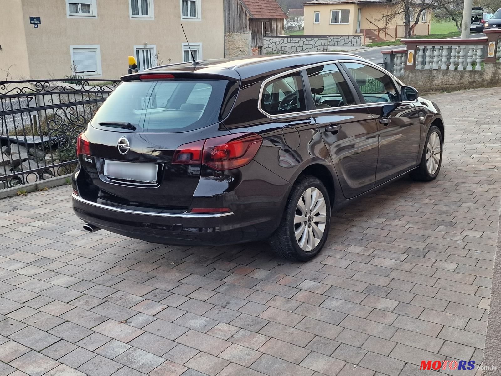 2014' Opel Astra Karavan photo #4