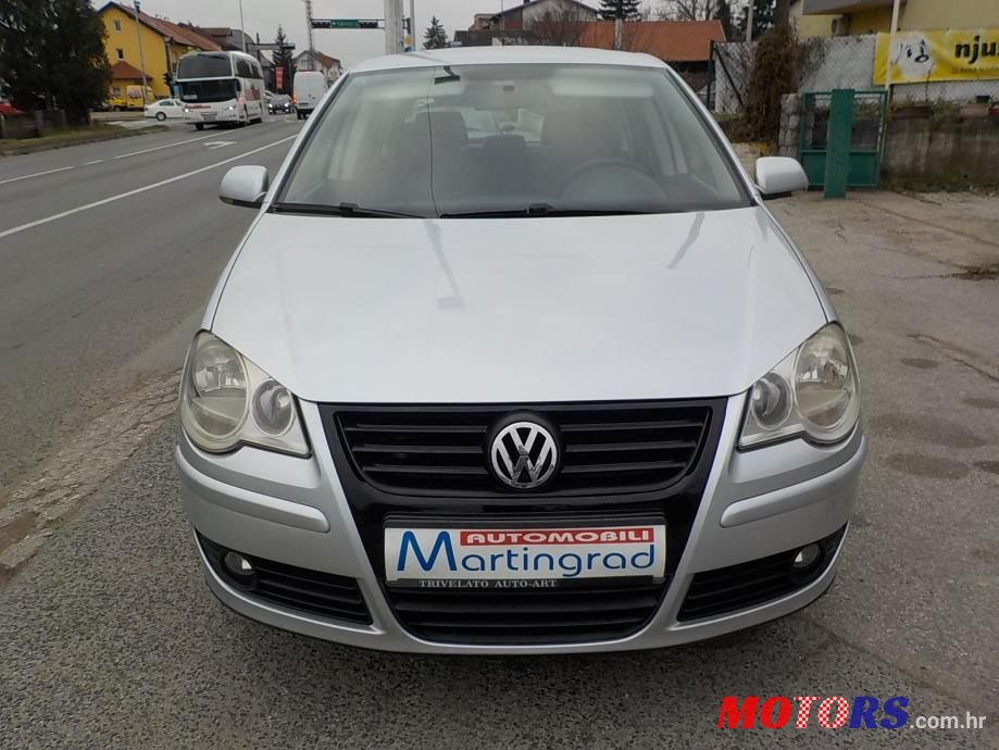 2008' Volkswagen Polo photo #4