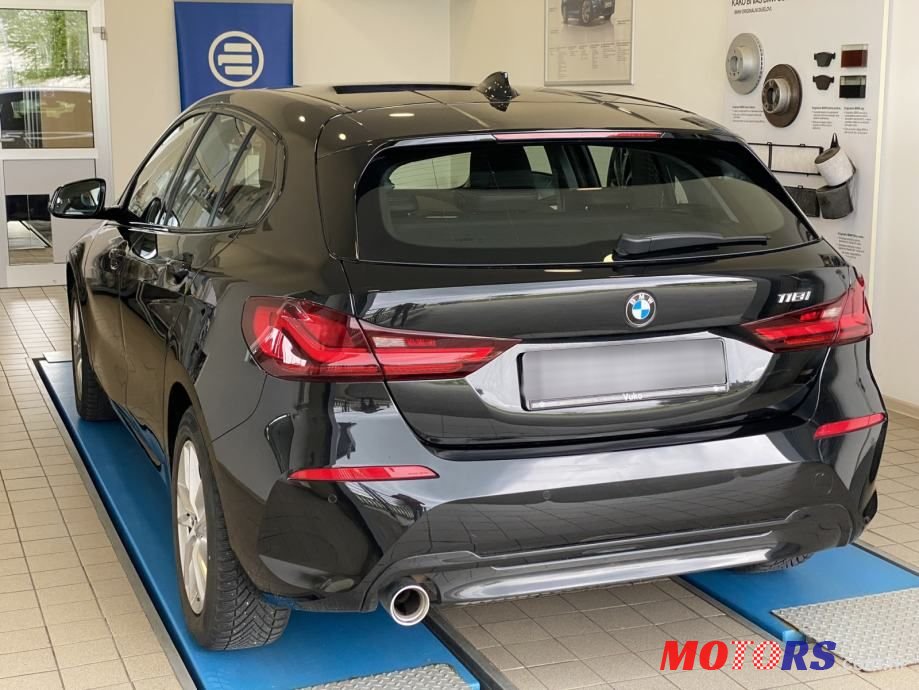 2020' BMW Serija 1 118I photo #4