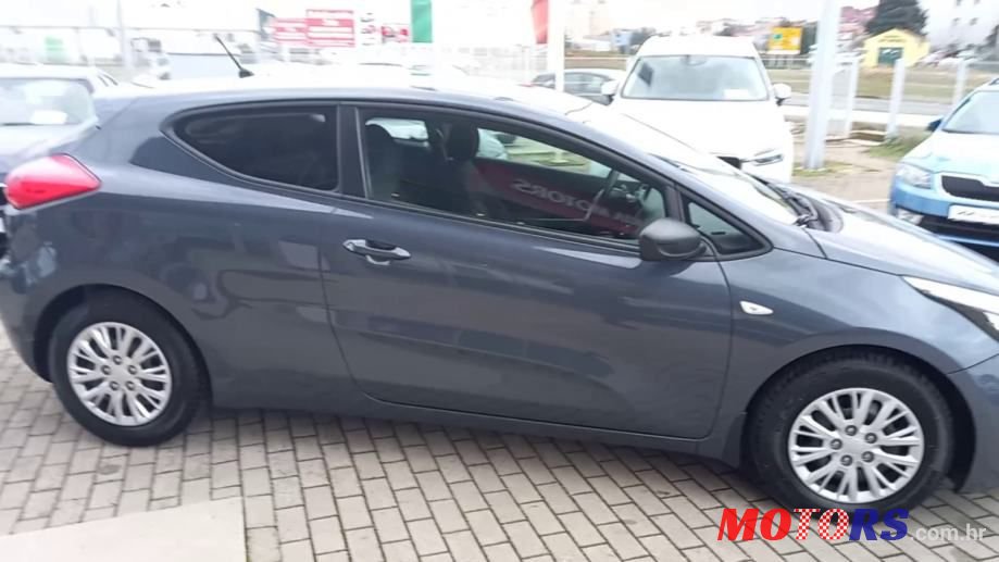 2014' Kia Pro Ceed photo #2