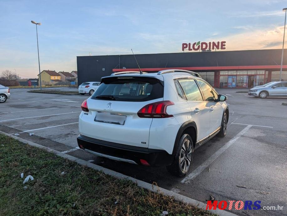 2017' Peugeot 2008 1,2 allure photo #4