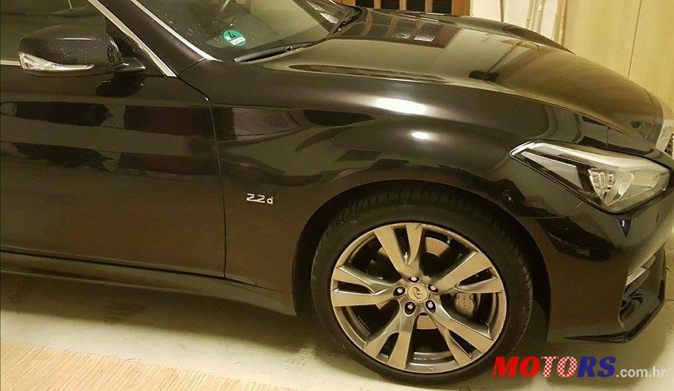 2015' Infiniti Q photo #3