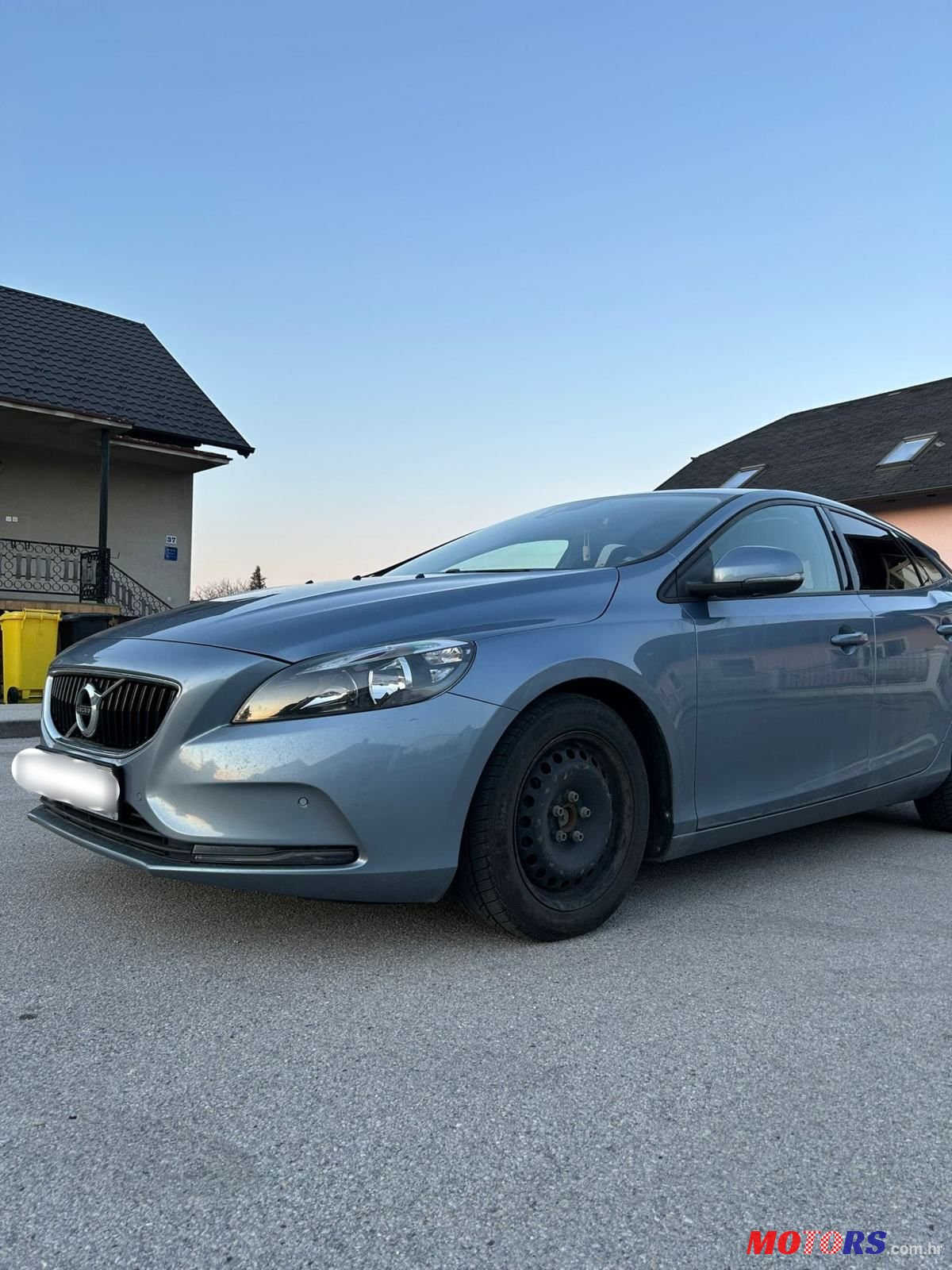 2016' Volvo V40 D2 photo #3