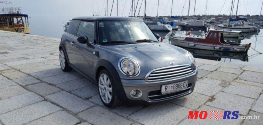 2009' MINI Cooper Cooper D photo #1