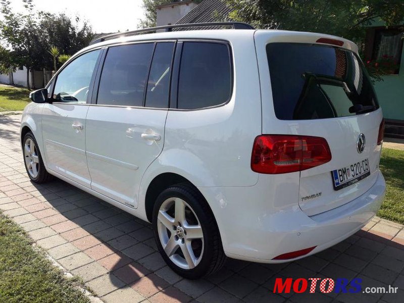 2011' Volkswagen Touran 1,6 Tdi photo #2